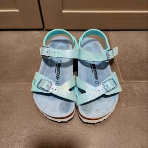 Birkenstock Sandals youth size 33 (2.5-3)